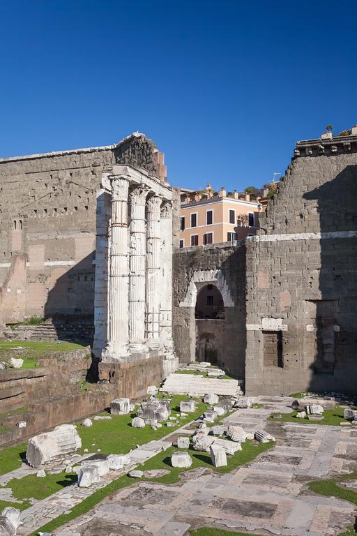 M Empire Roma